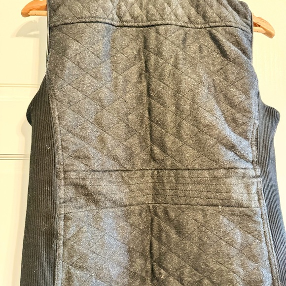 FATE Vest Quilted ROWAN Small - Picture 2 of 5